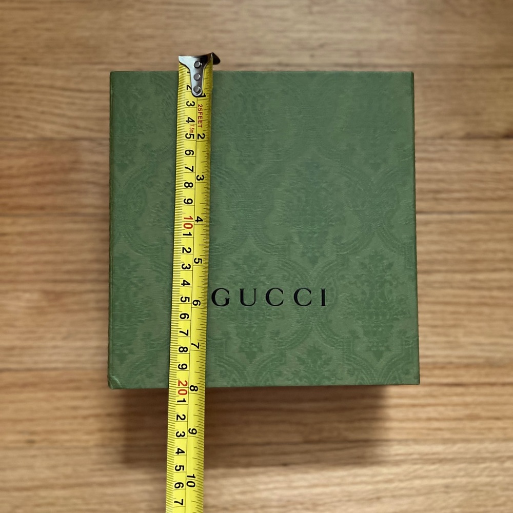 Gucci Gift Box/Card - Picture 6 of 9